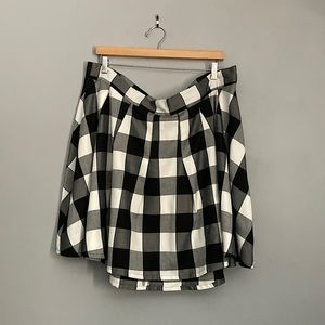 Torrid size 3 skirt